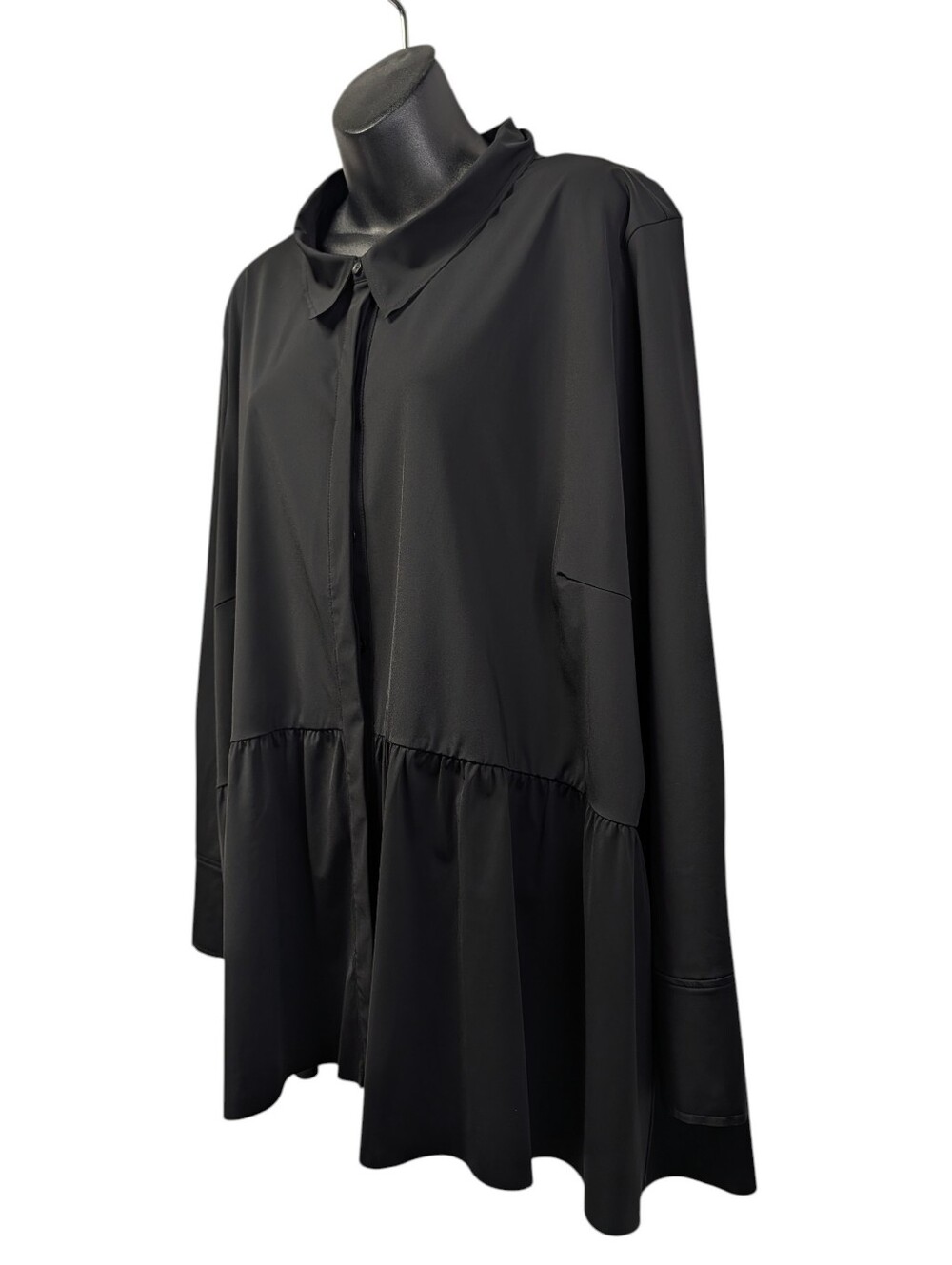 Lysse Black Peplum Button Up Tunic Shirt NWT 3X Plus Ruffle Hem Long Sleeve - Picture 3 of 9